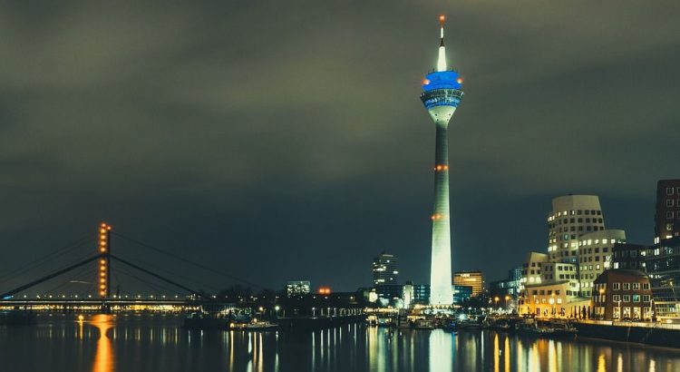 Düsseldorf er sucht sie